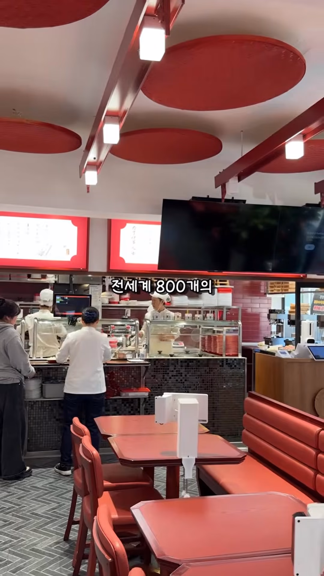 큼지막한 만두 집기